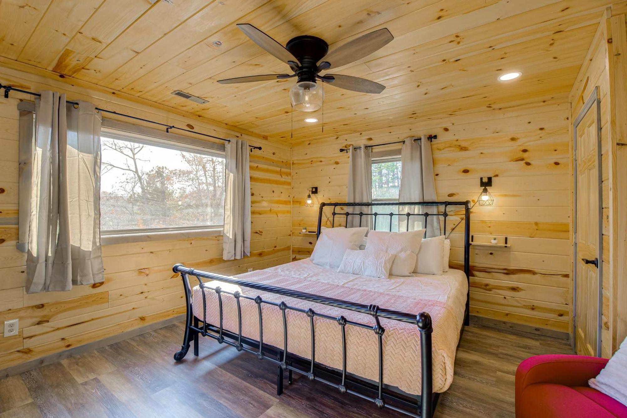 Gatlinburg Cabin With Game Room, Hot Tub And Mtn Views Bagian luar foto