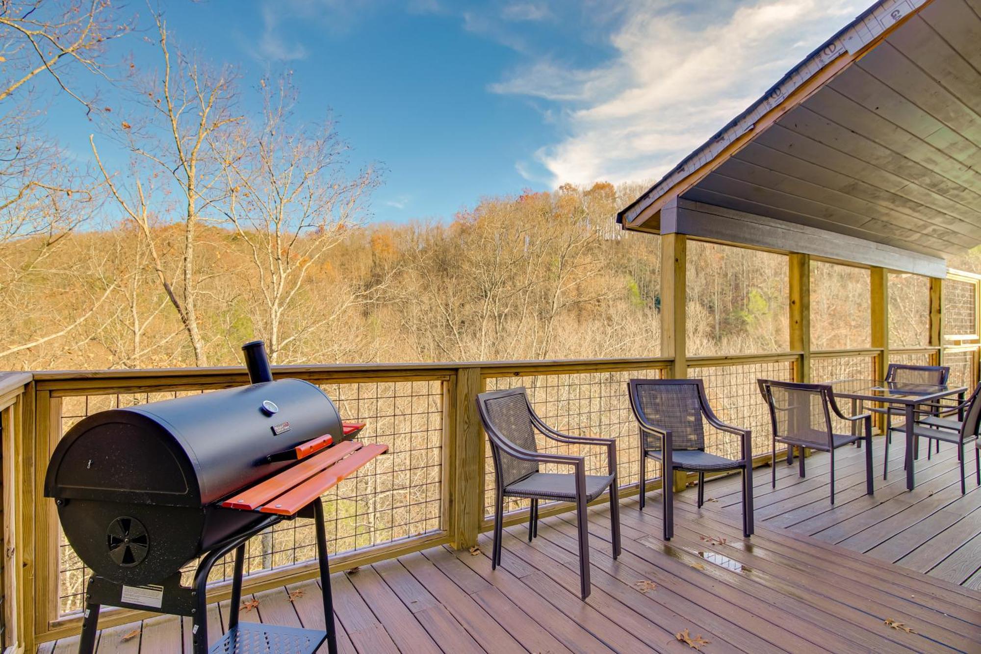 Gatlinburg Cabin With Game Room, Hot Tub And Mtn Views Bagian luar foto