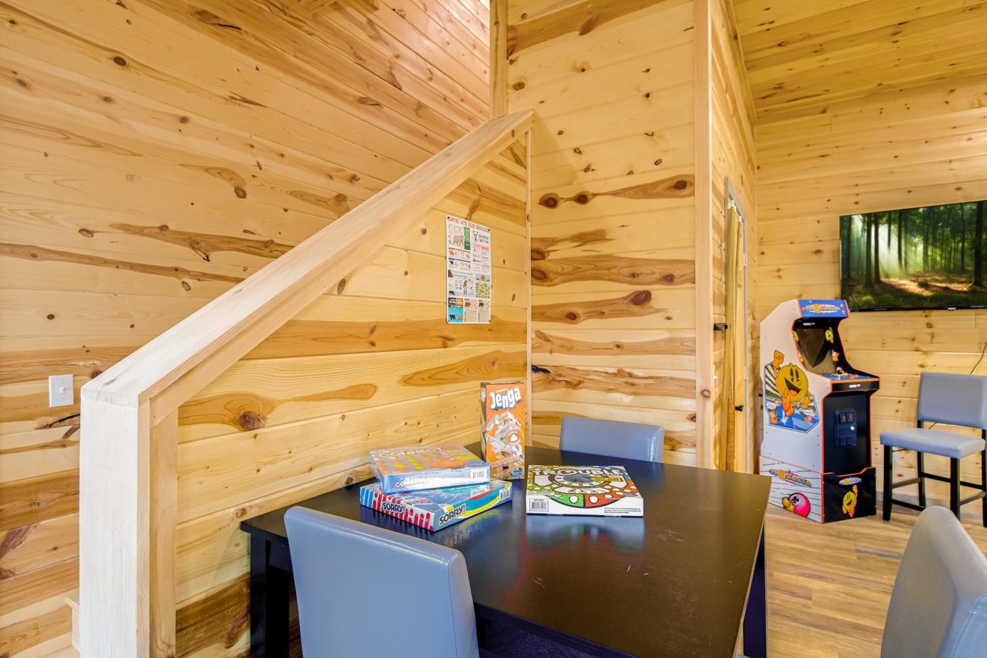 Gatlinburg Cabin With Game Room, Hot Tub And Mtn Views Bagian luar foto